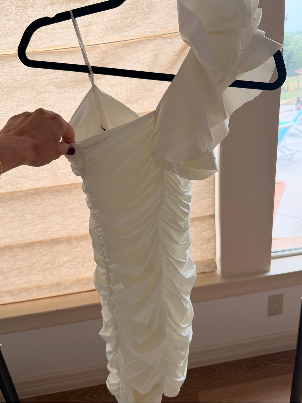 One-Shoulder White Ruffle Ruched Mini Dress - Picture 3 of 8